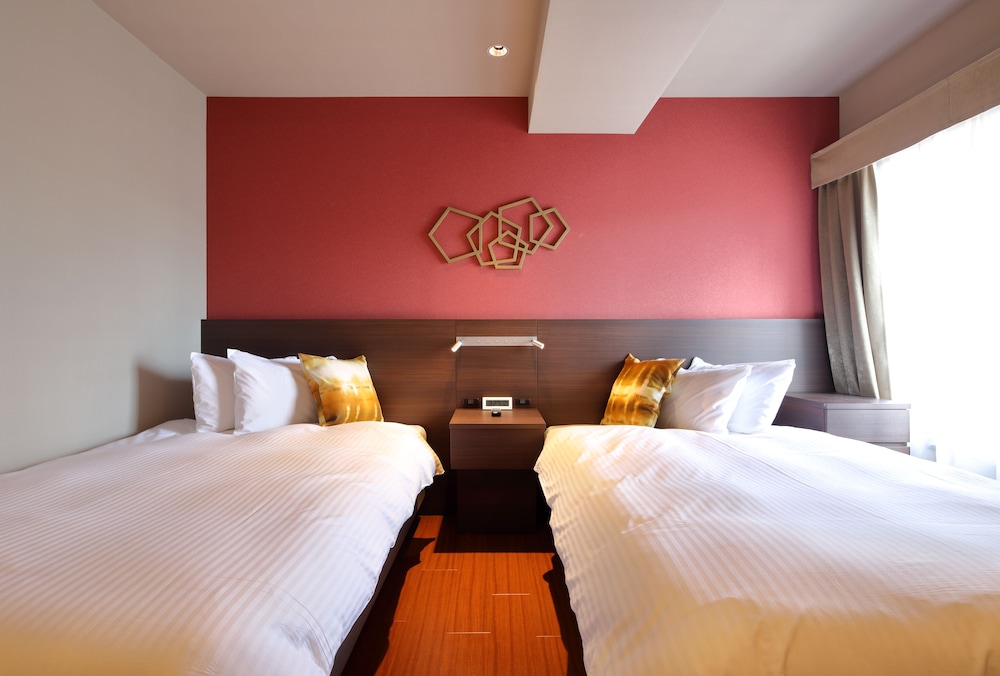 SUPERIOR, TWIN BEDS