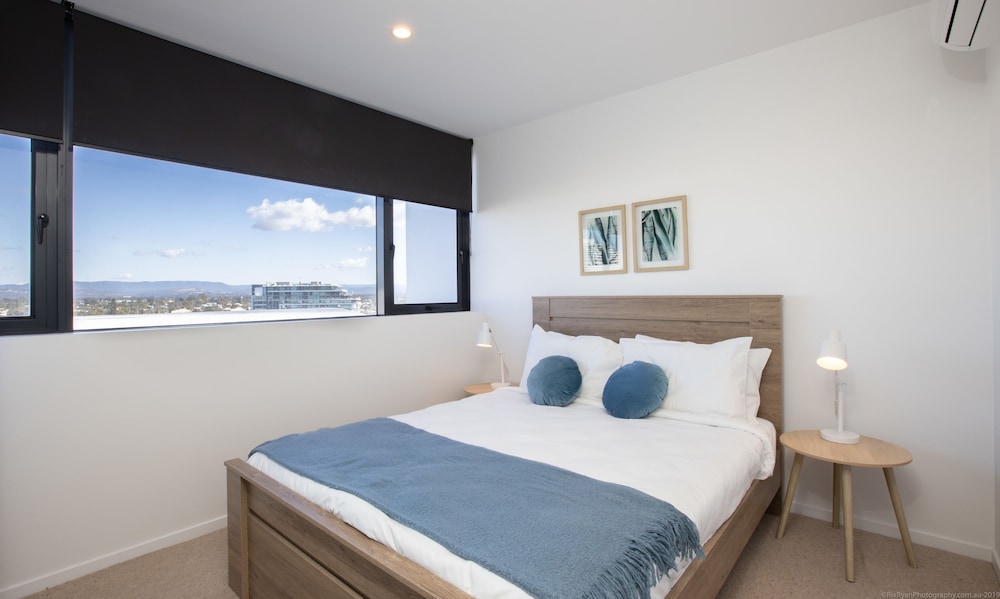 Qube Broadbeach 14/50