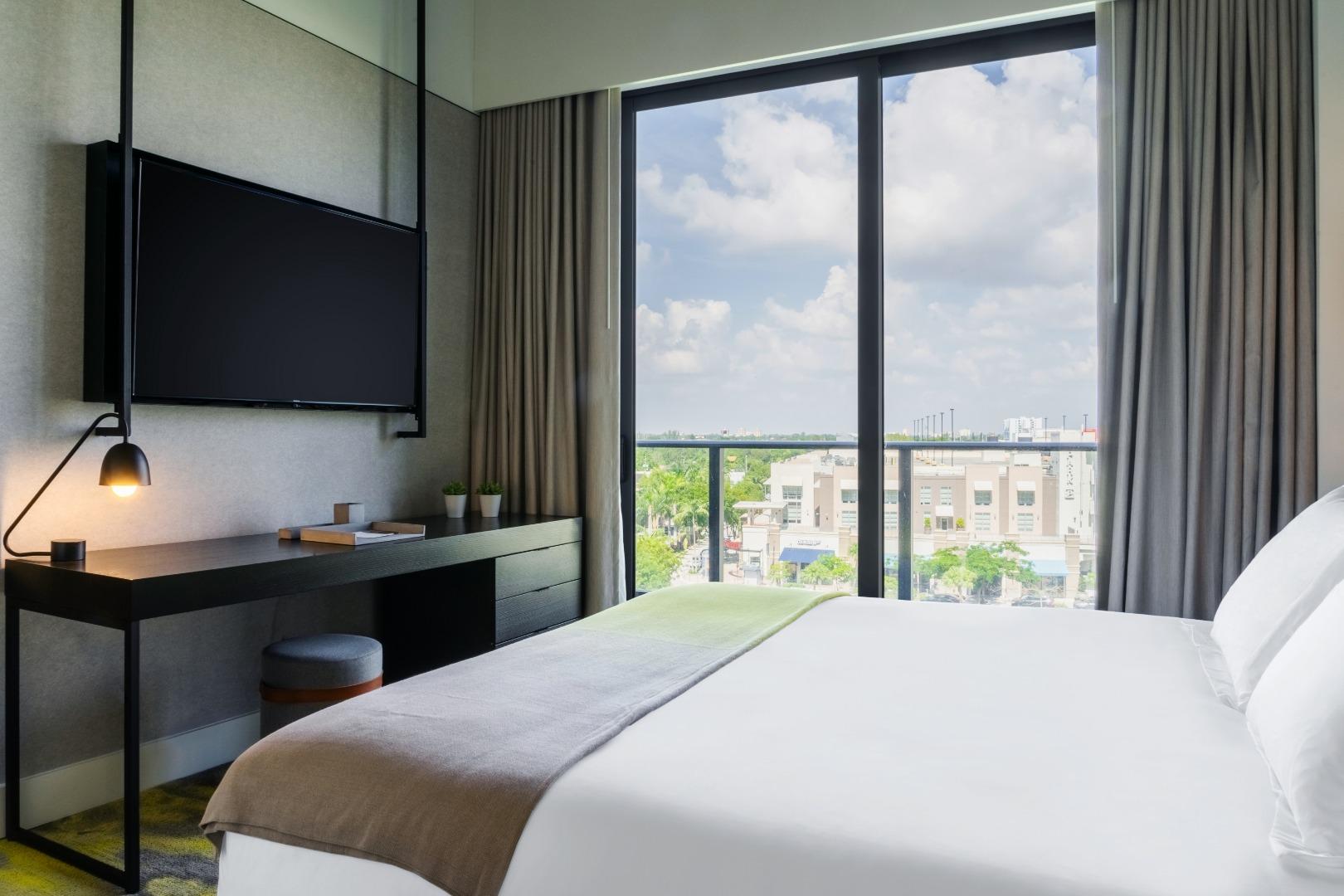 Platinum, Suite, Accessible
