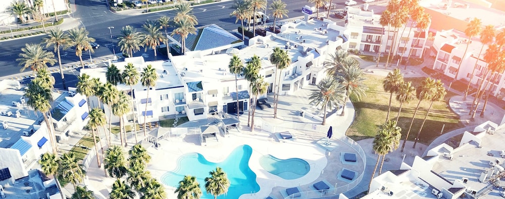 Serene Vegas Boutique Hotel 43/50