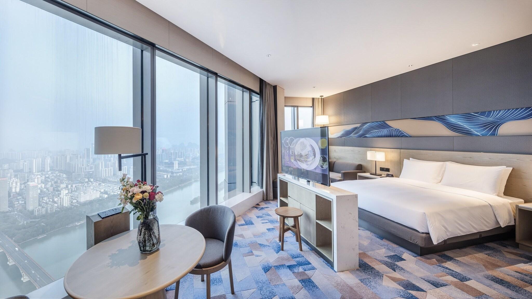 Room, Twin Beds, with View