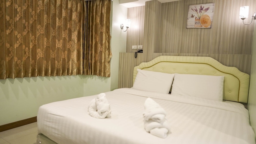 RoomQuest Suvarnabhumi Airport Rom Klao 11/55