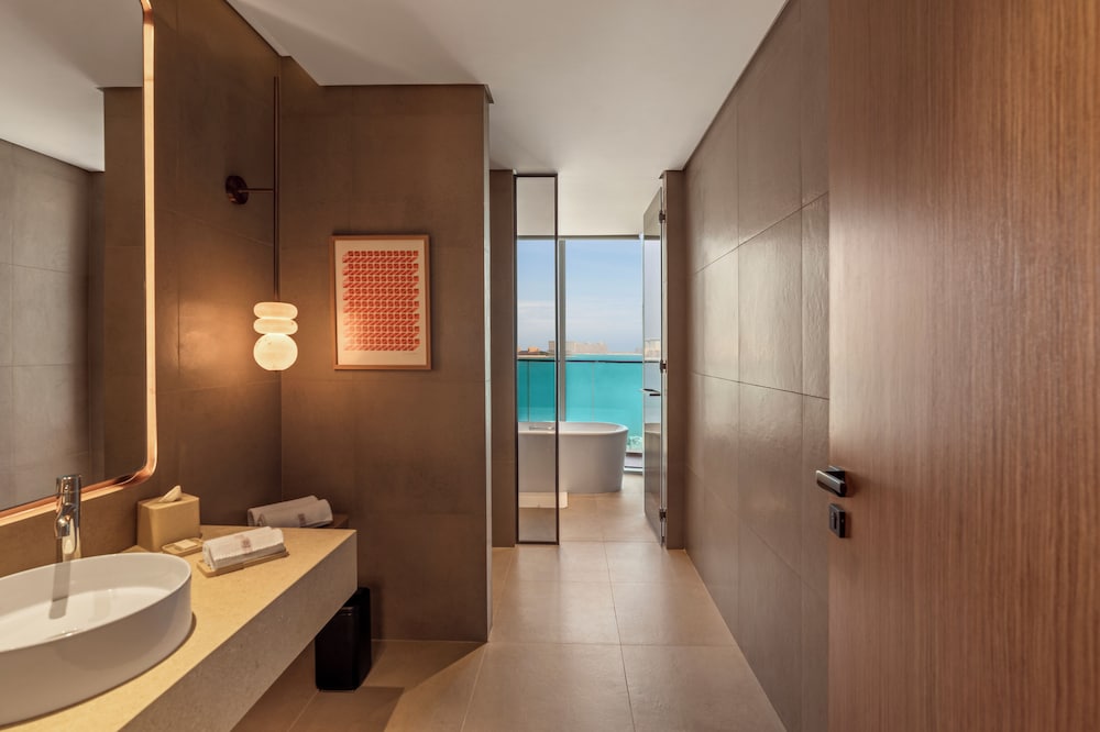 SO/RAS AL KHAIMAH ADULTS ONLY 13 54/55