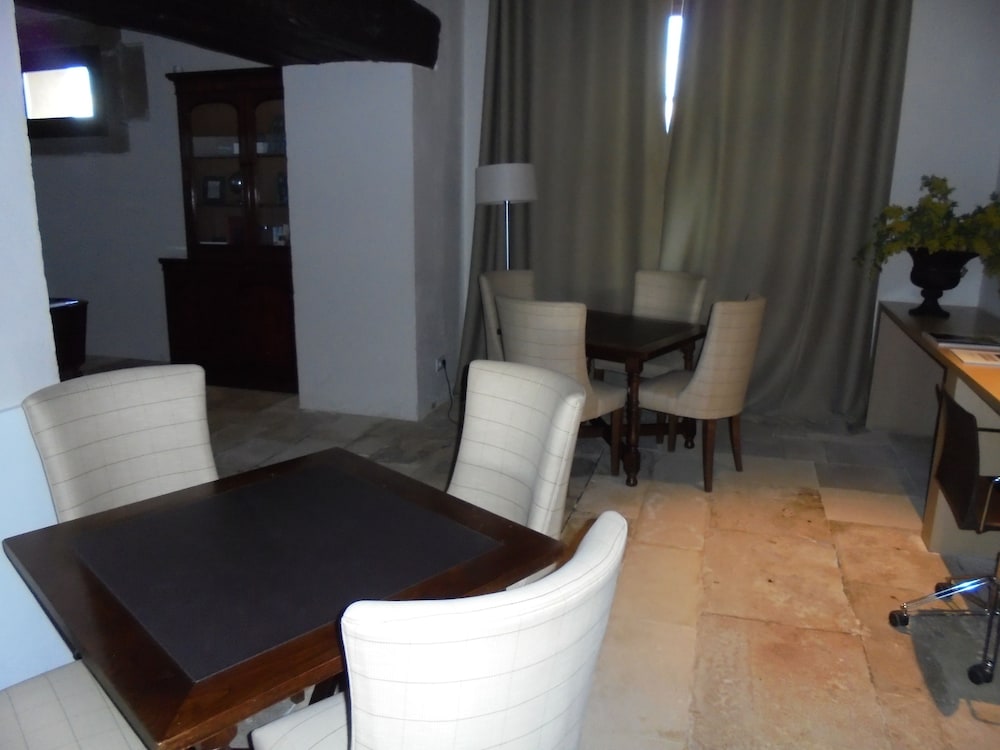 Parador De Argomaniz 33/60