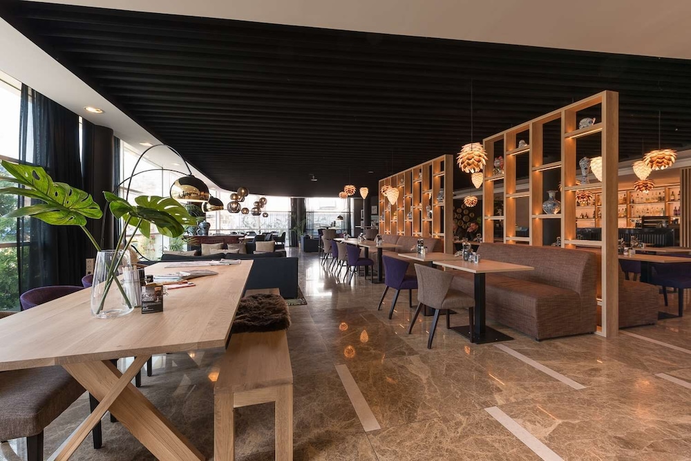Shanghai Hotel Holland 64/71