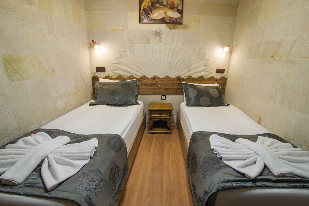 HISTORICAL GOREME HOUSE 15/65