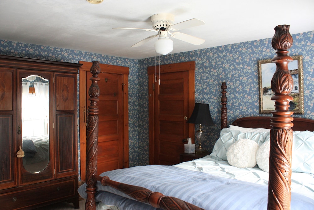 Follansbee Inn 24/72