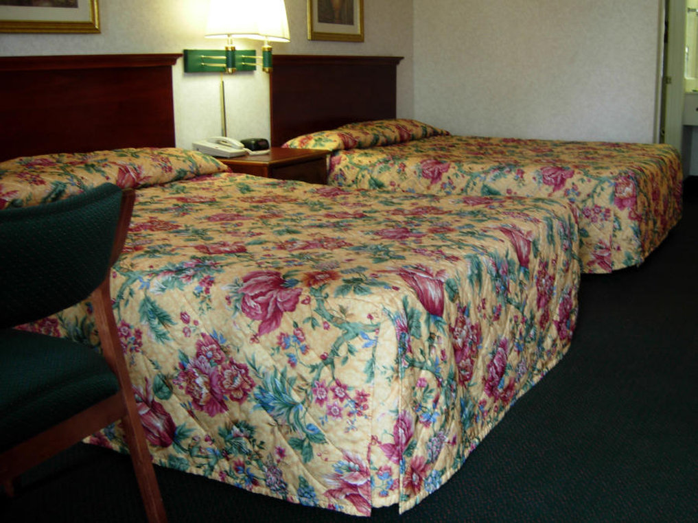 America's Best Inn Georgia, GA 2/3