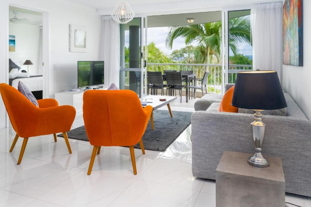 Noosa Hill Resort. 67/78