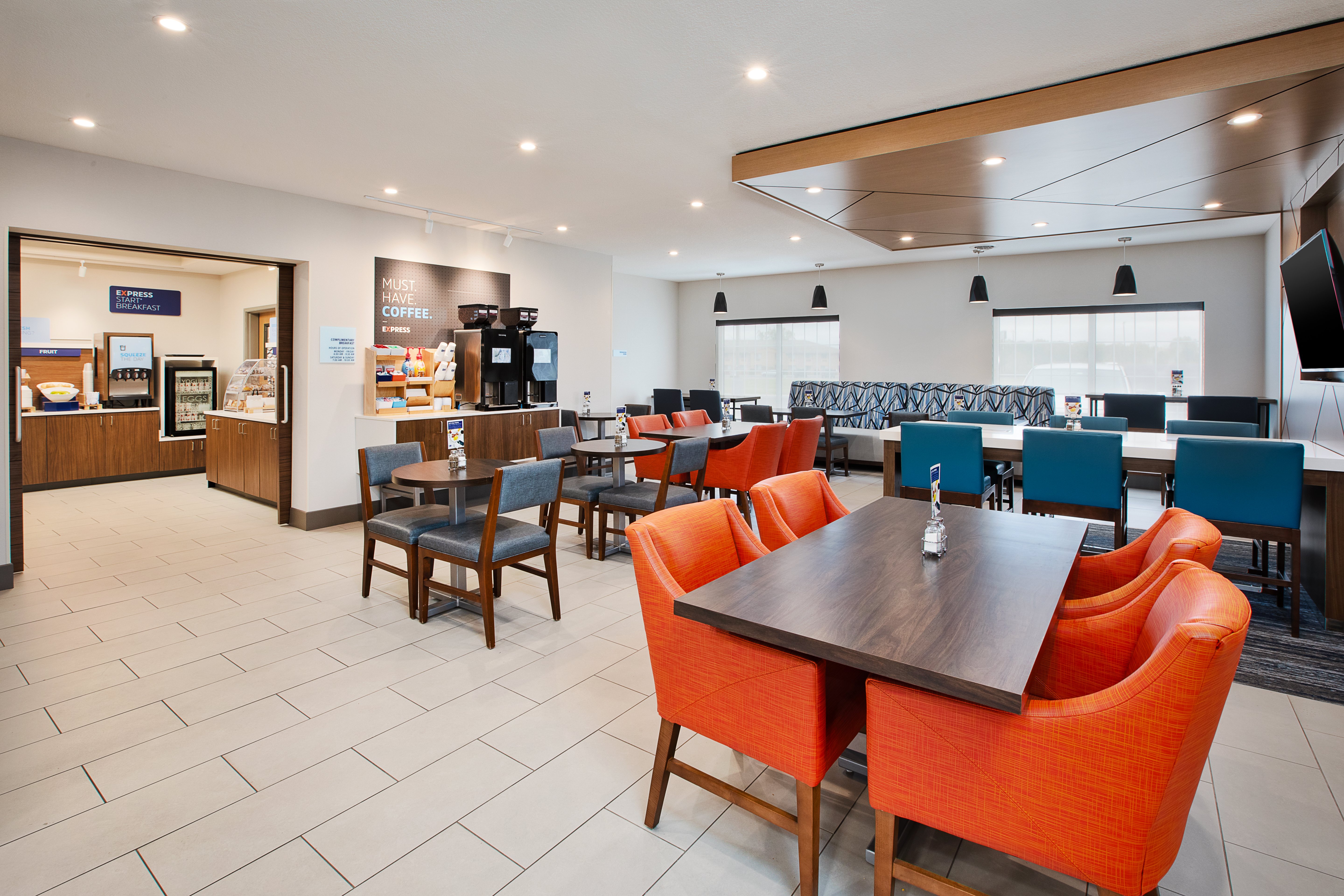 Holiday Inn Express Hotel Suites Defiance 39/52