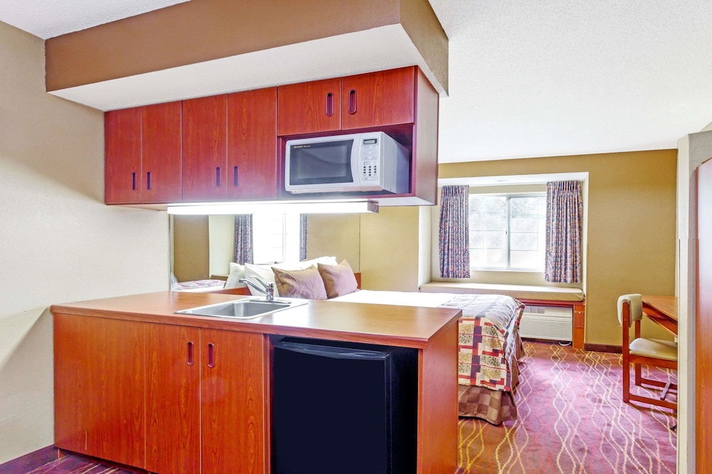 Microtel Inn & Suites by Wyndham Norcross 36/50