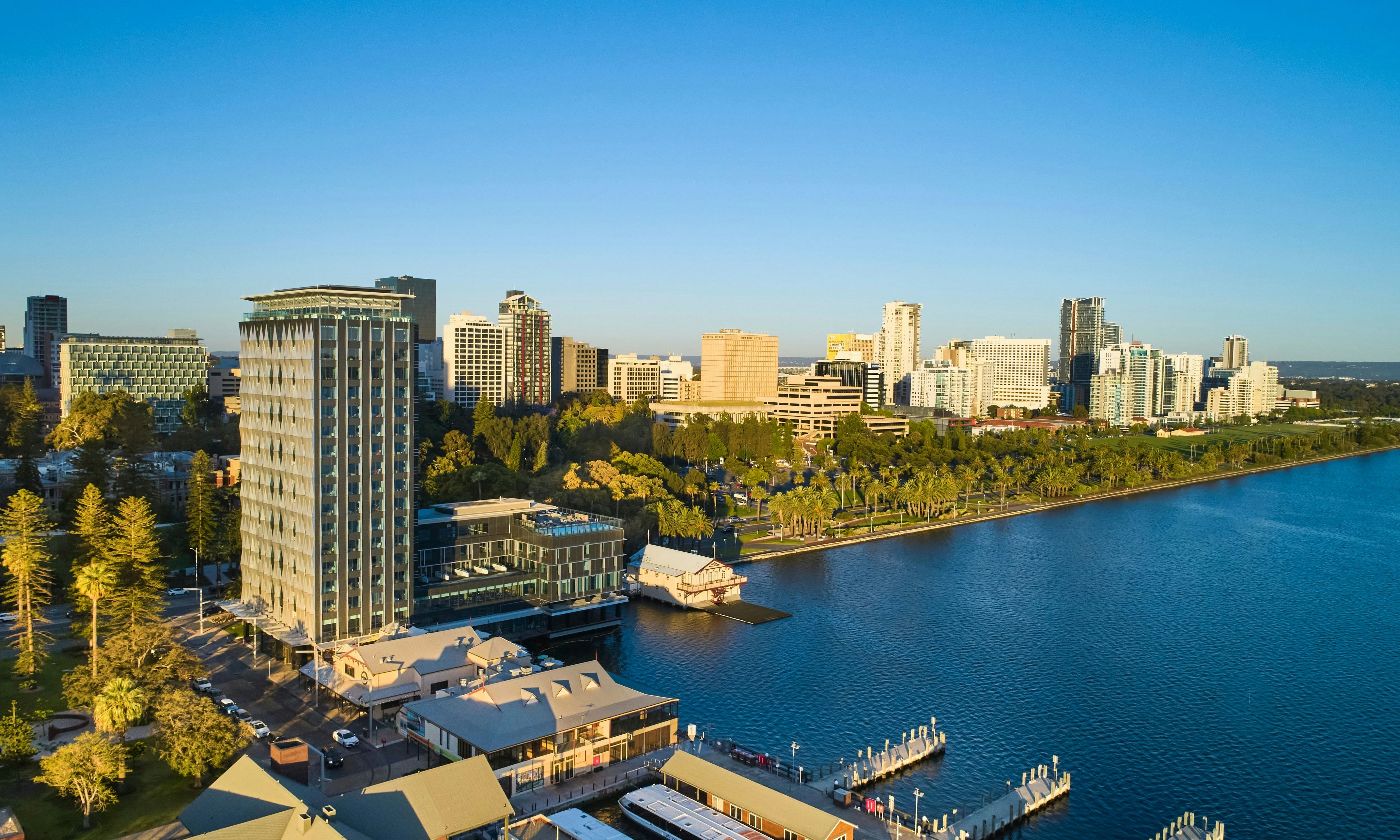 Doubletree By Hilton Perth Waterfront 25/35