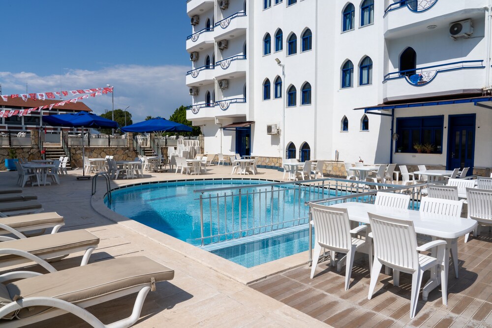 Otel Eroglu 6/44