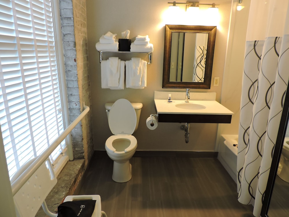 Best Western Plus St. Christopher Hotel 29/49