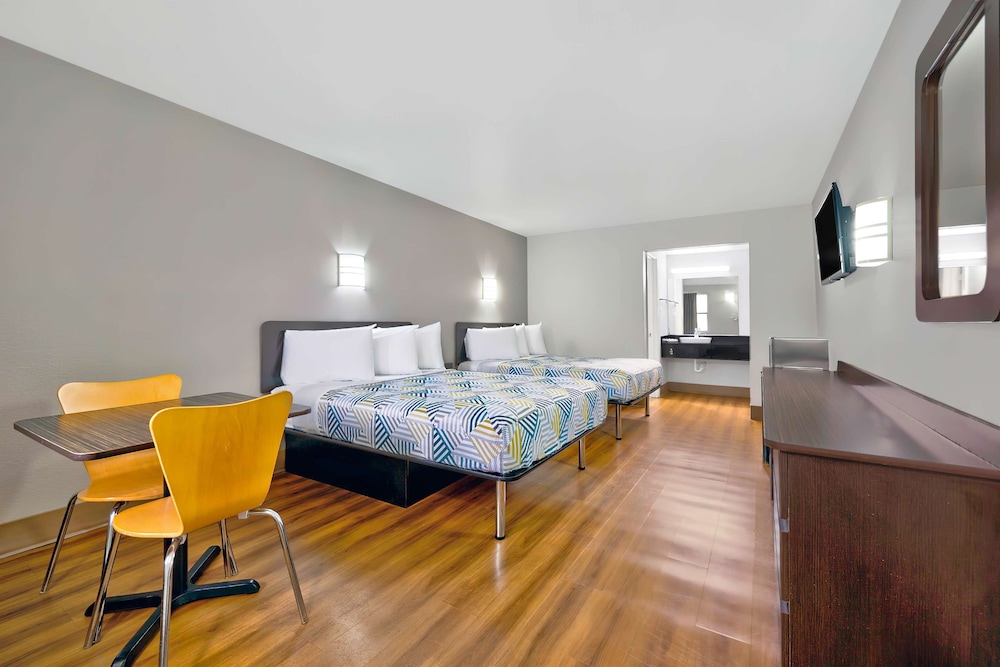 Motel6 Plano, TX - Plano Northeast 29/42