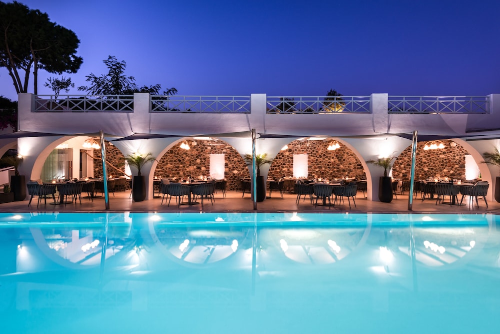 Santorini Kastelli Resort in SANTORINI