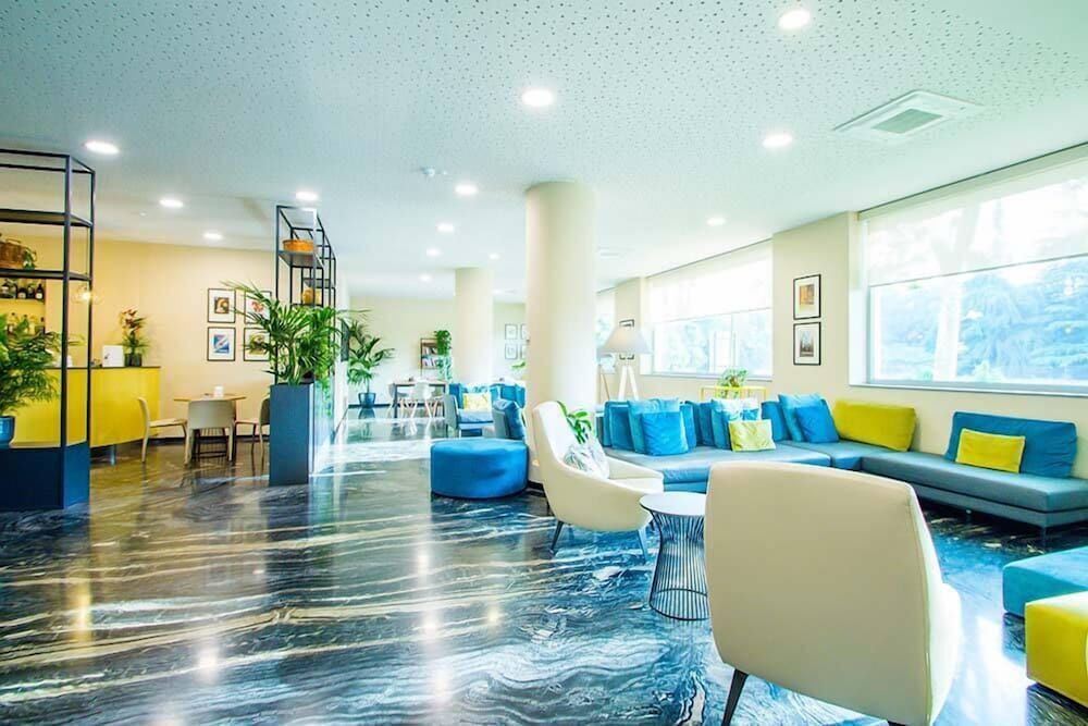 Ark Hotel 23/42