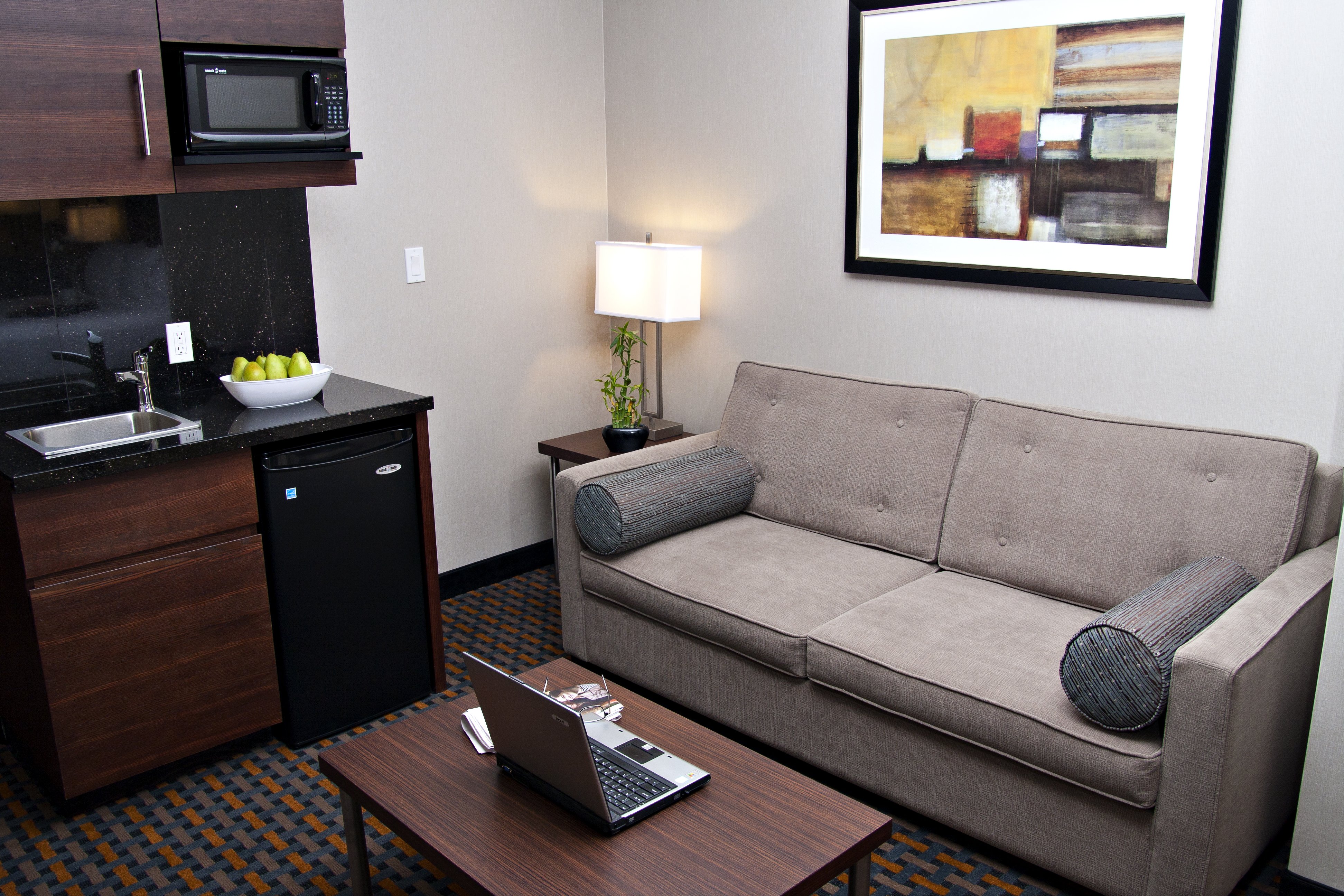Holiday Inn Express Pembroke 41/51