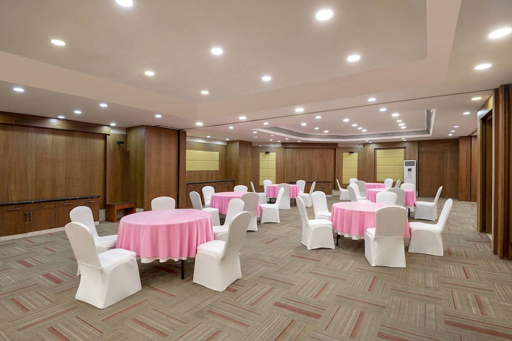 Radisson Blu Hotel Kaushambi Delhi Ncr 61/68