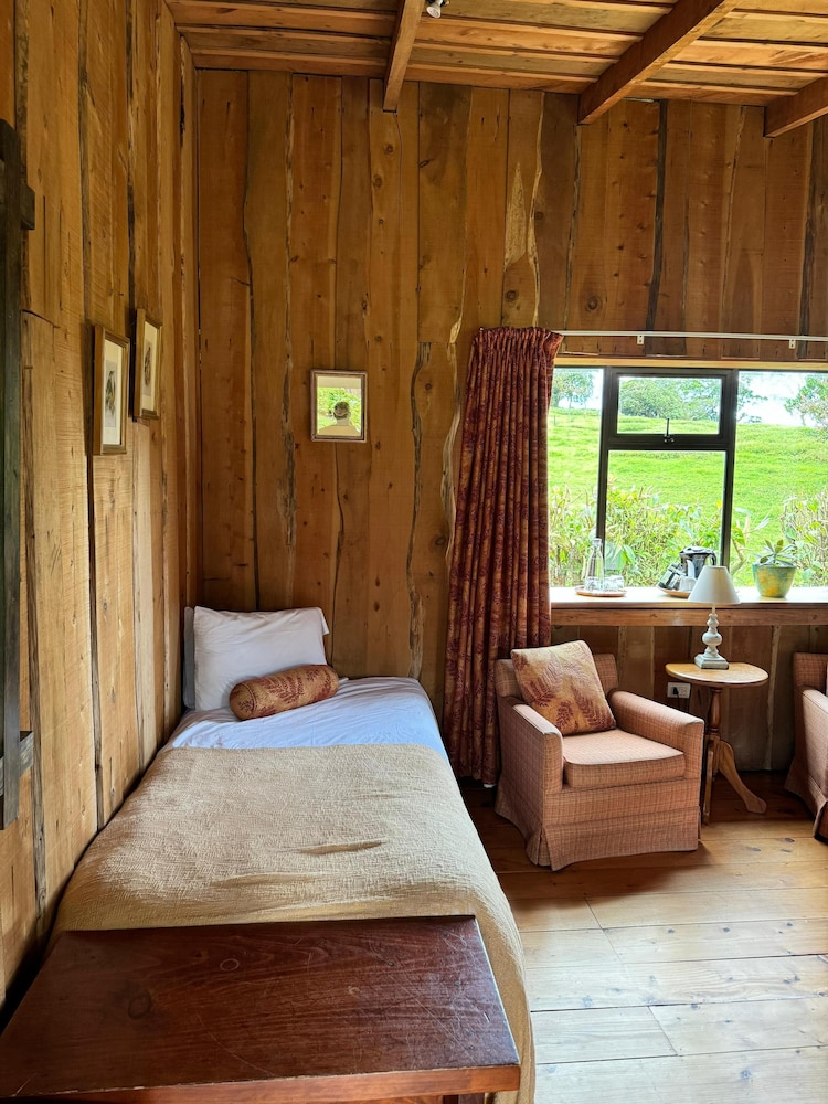 Poas Volcano Lodge 23/71