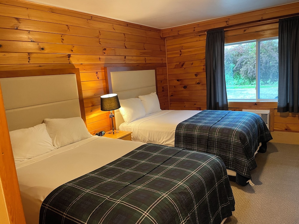 غرفة قياسية بسريرين مزدوجين، NORTHERN LIGHTS LODGE 2/5