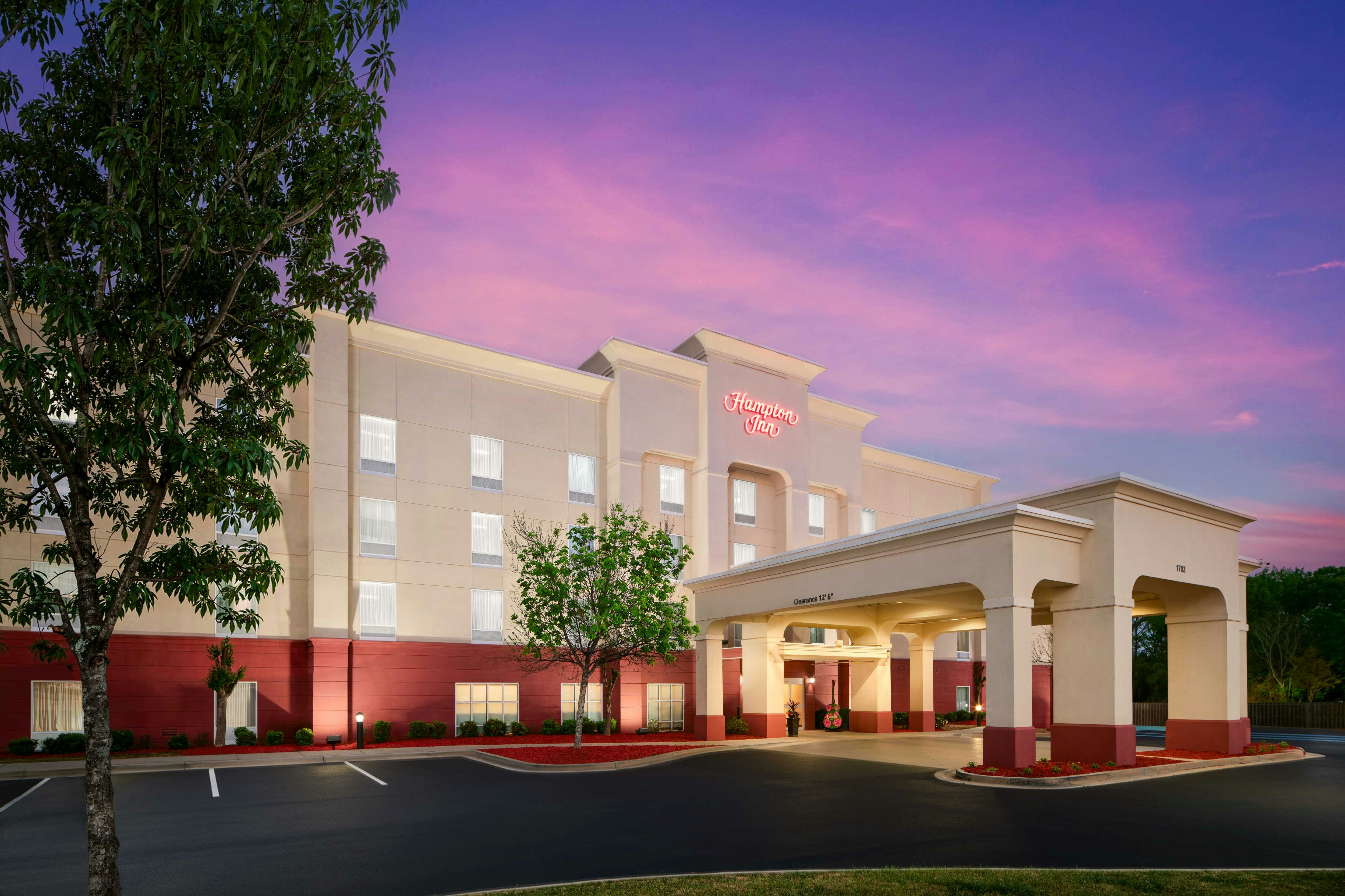 Hampton Inn Thomson 4/59