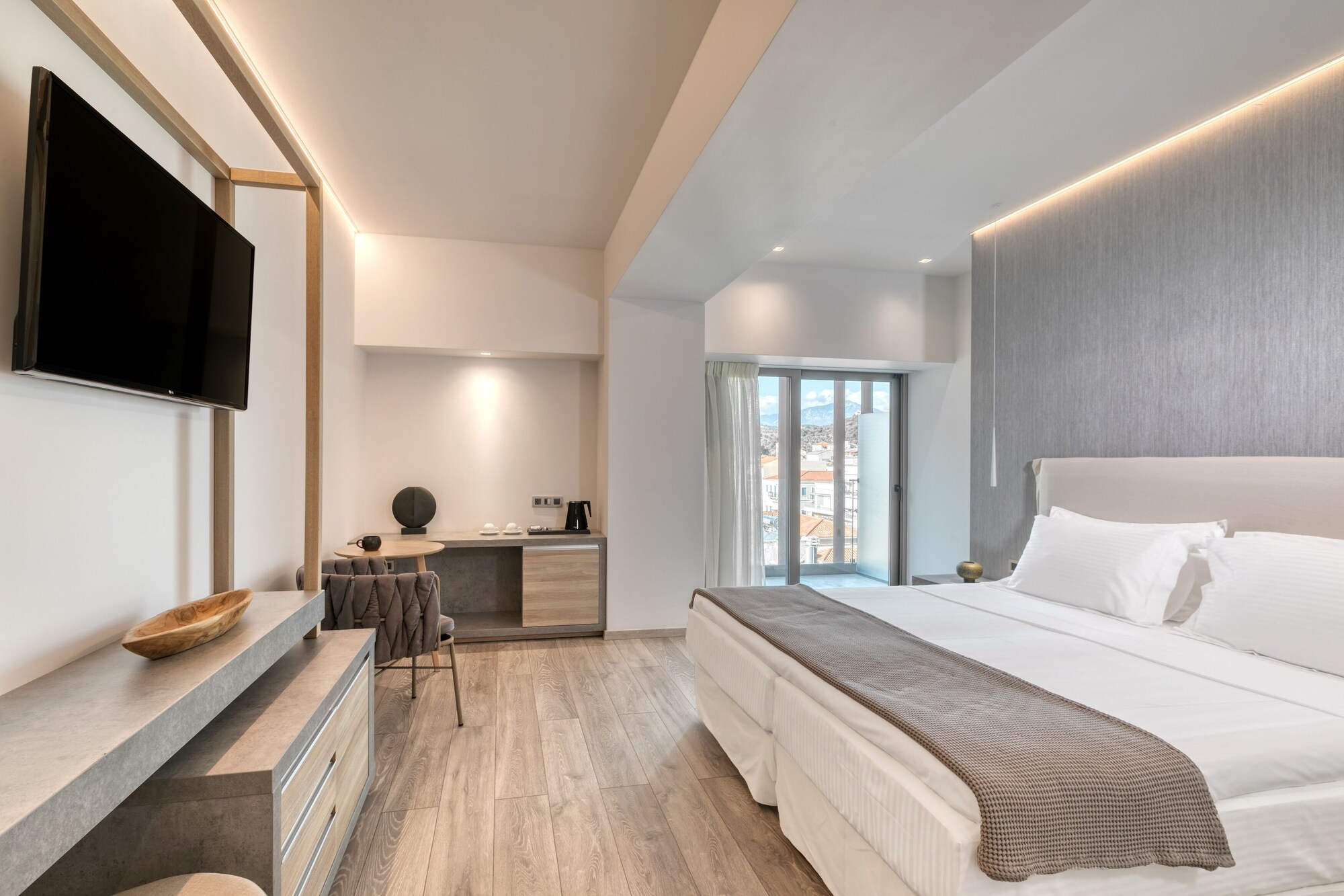 COMFORT, DOUBLE OR TWIN BED