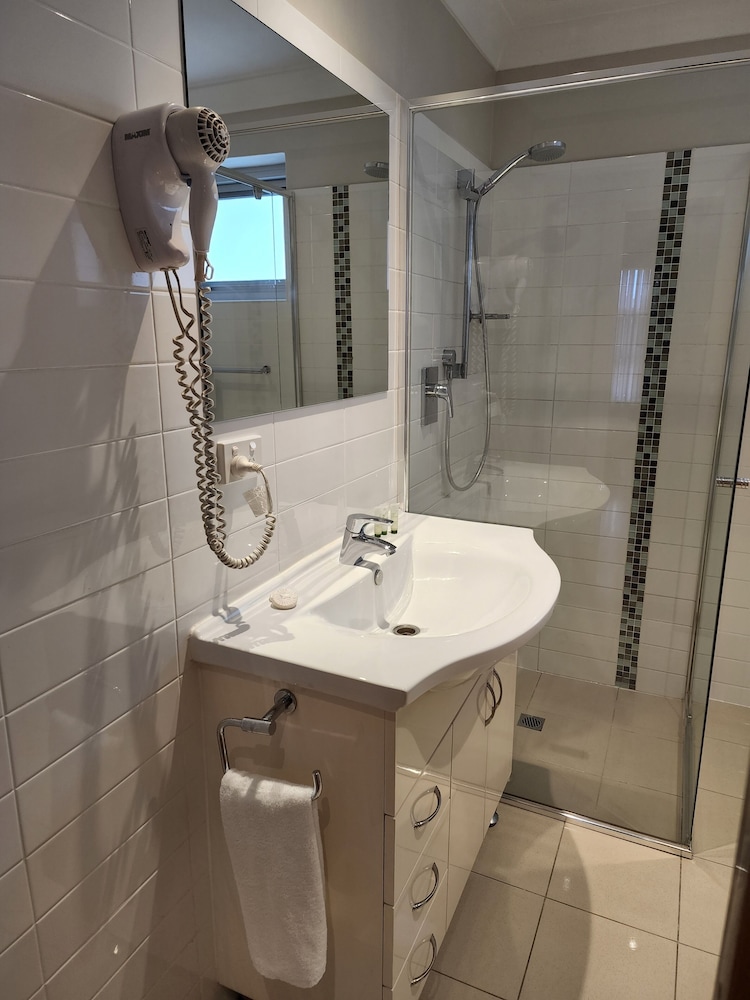 Ethelton Serviced Apartments 41/50