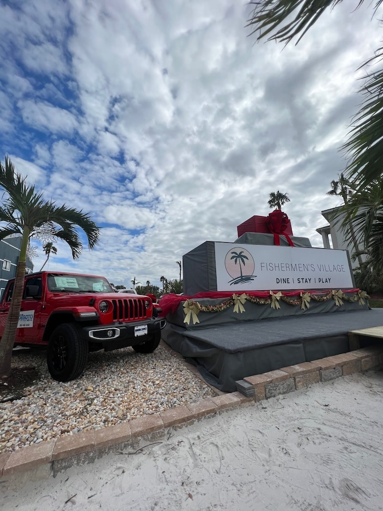 Fishermens Village Resort 39/48