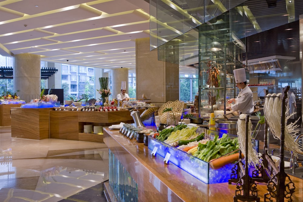 Nanyuan Universe Deluxe Hotel 58/69