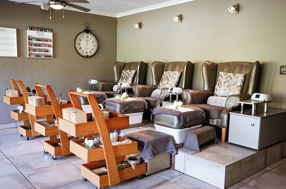 Silver Forest Boutique Lodge And Spa 40/50