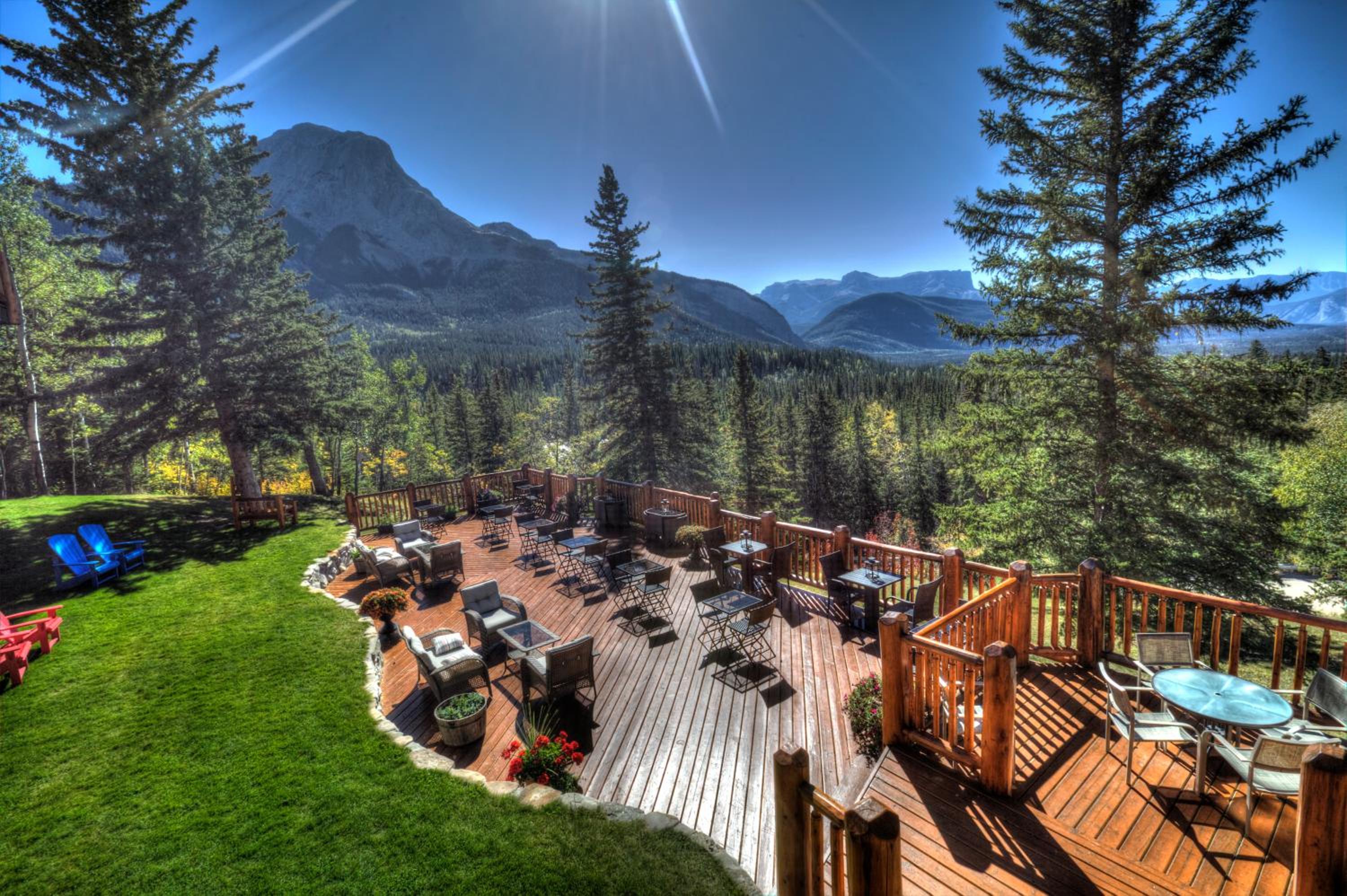 Overlander Mountain Lodge 22/22