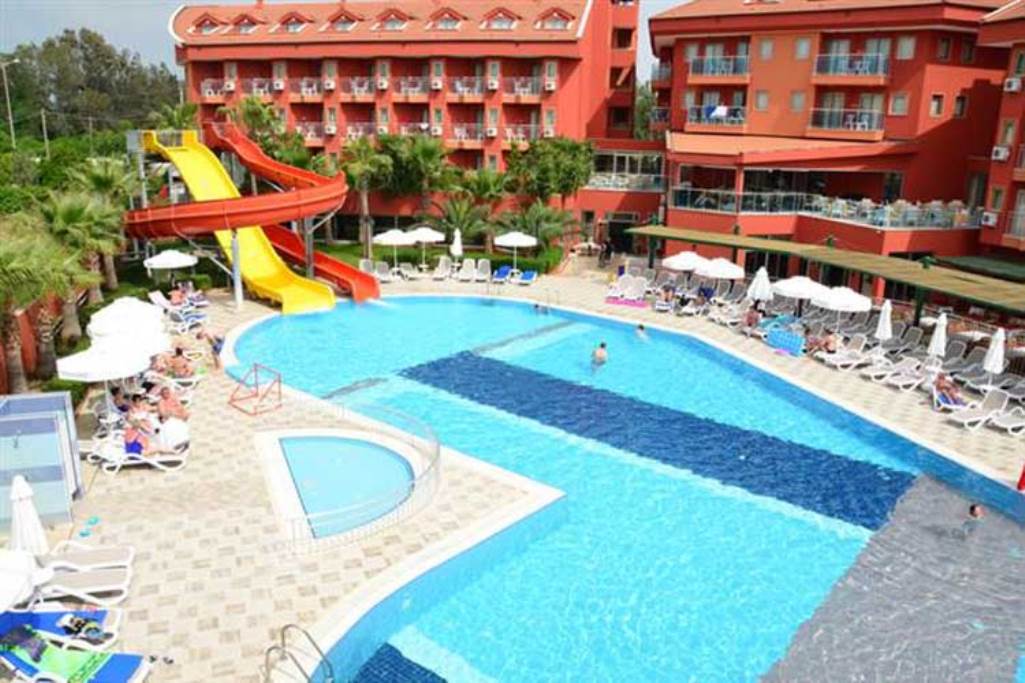 Club Side Coast Hotel 26/31