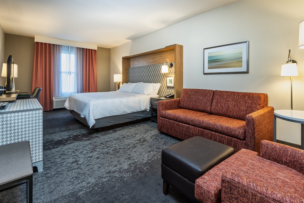 Holiday Inn Suites Memphis Wolfchase Galleria 33/79