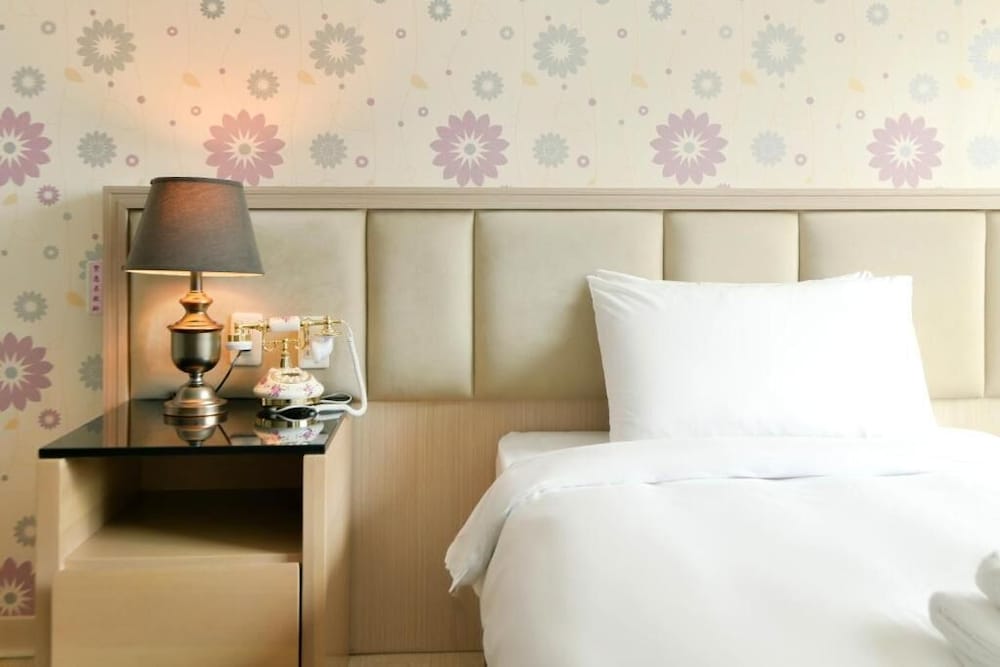 Champs Elysees Hotel 29/47