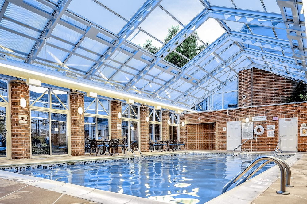 Hilton Vacation Club Varsity Club South Bend, IN 8/56