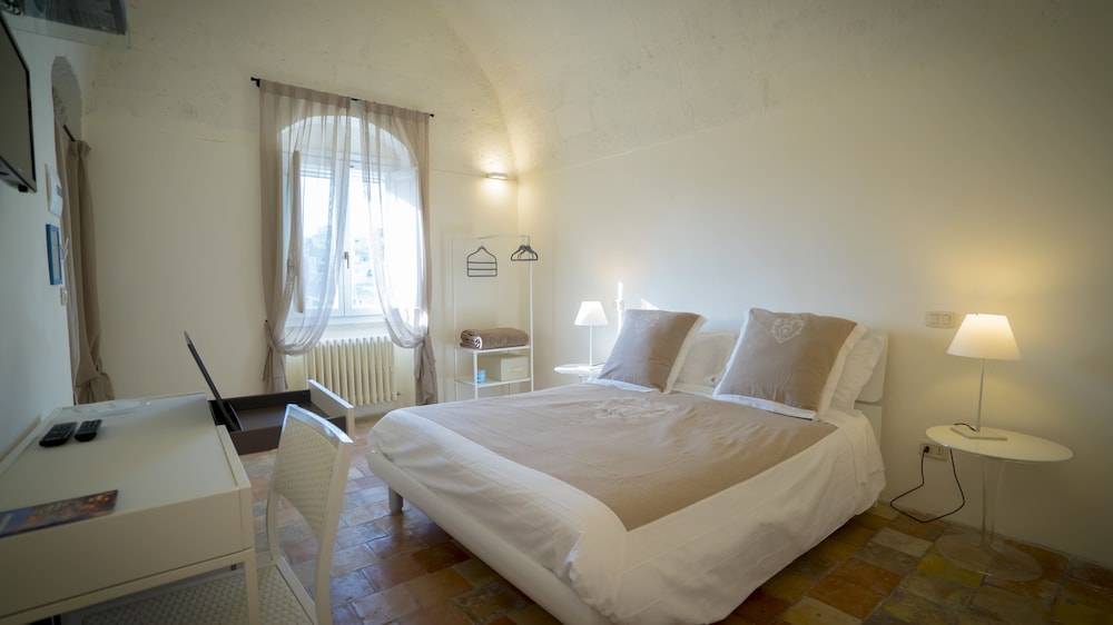 SUPERIOR, DOUBLE BED