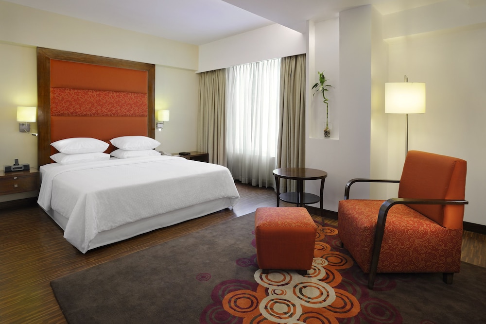 Four Points By Sheraton Ahmedabad 10/41