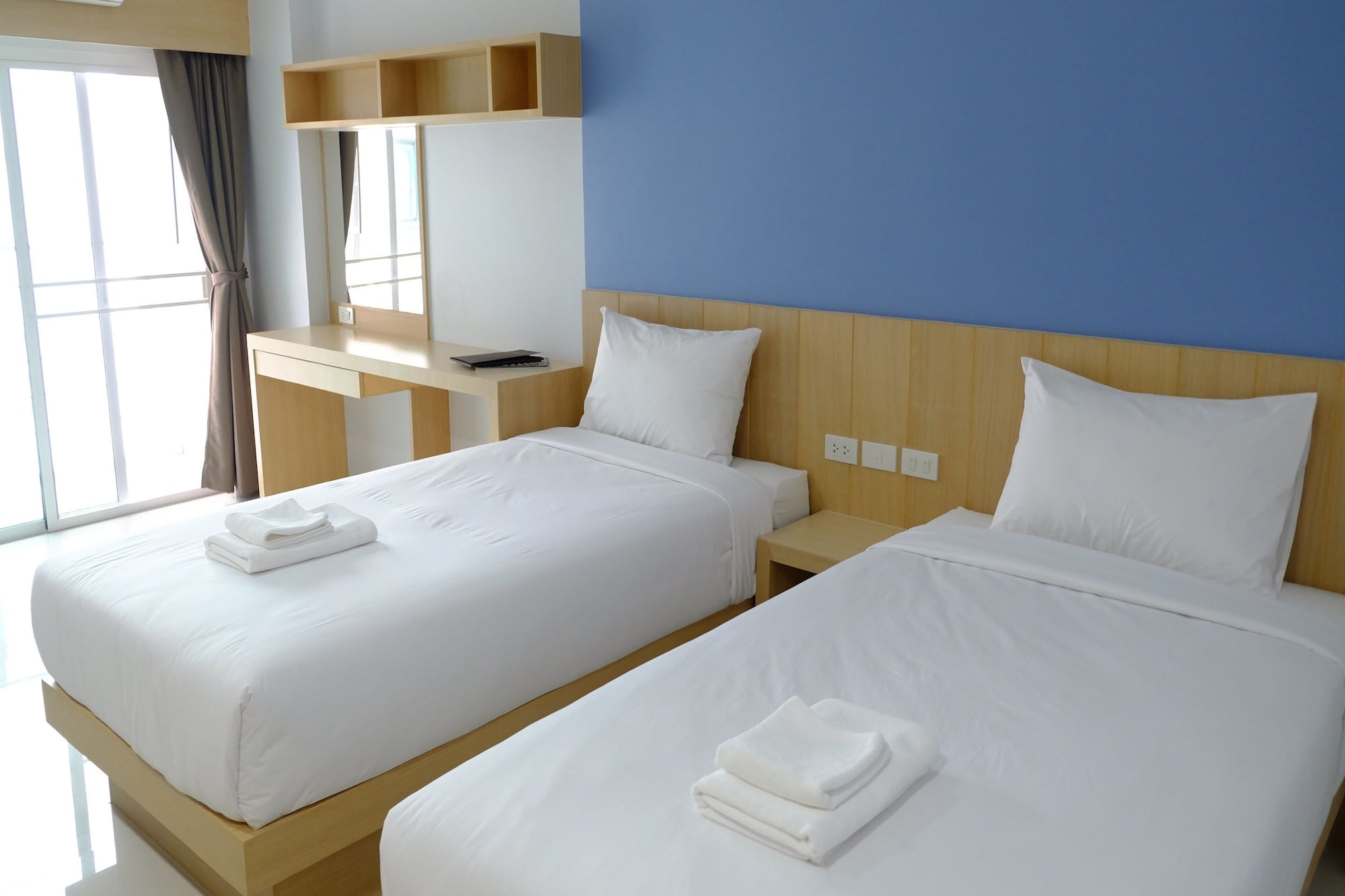 STANDARD, TWIN BEDS