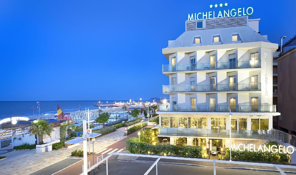 Hotel Michelangelo 6/50