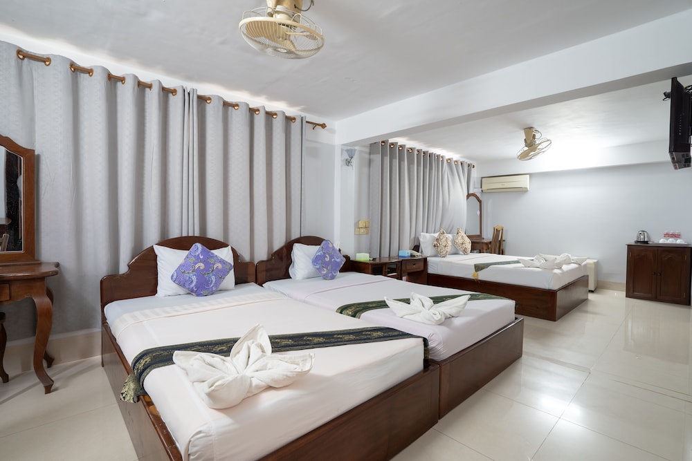 Siem Reap Riverside Hotel 28/67