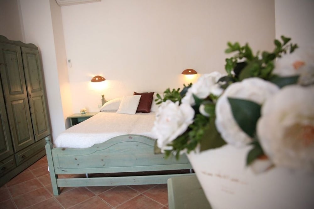 Micalosu Hotel 35/60