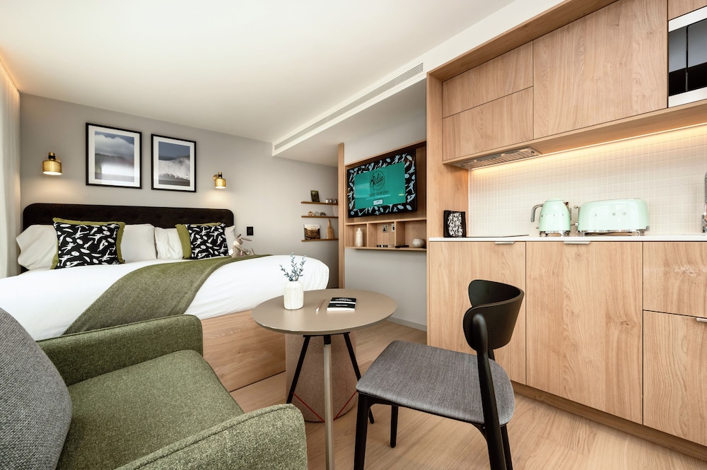 Wilde Aparthotels Aldgate Tower Bridge London 54/78