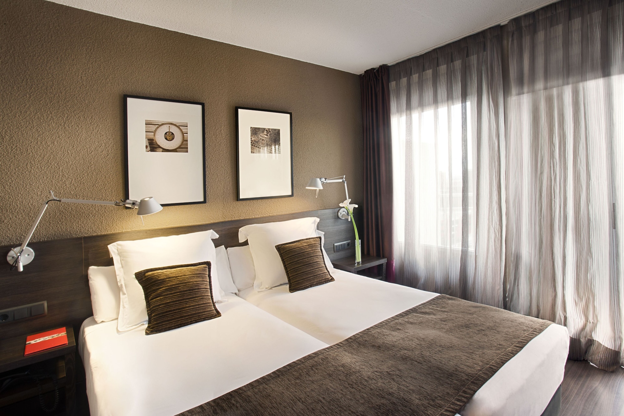STANDARD, TRIPLE, 3 BEDS