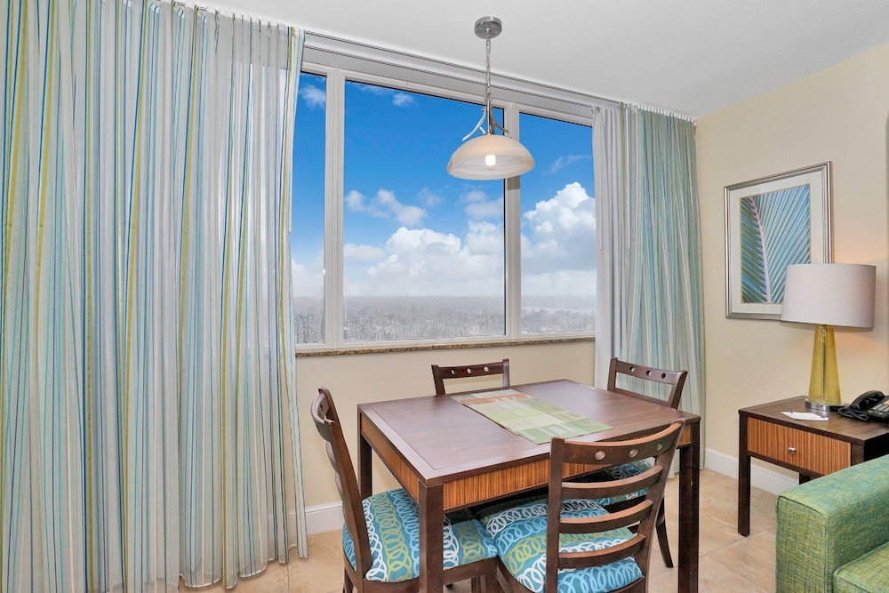 Hollywood Beach Tower 55/71