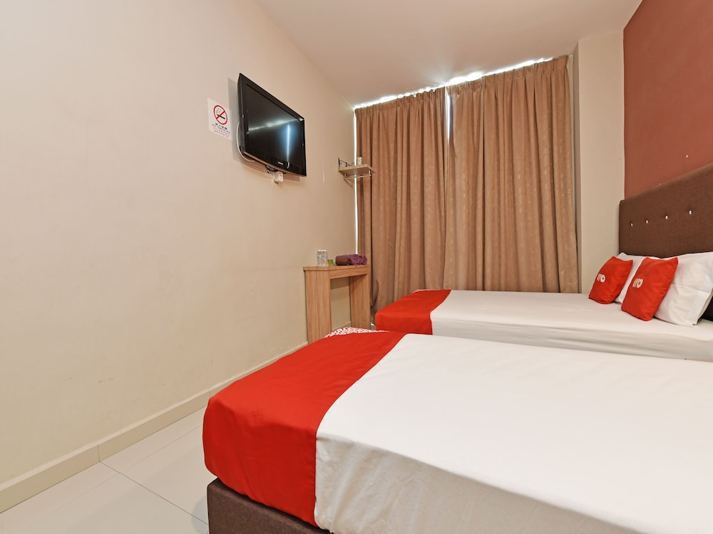 Super OYO Capital O 90556 Hotel Cherita Rooms 11/17