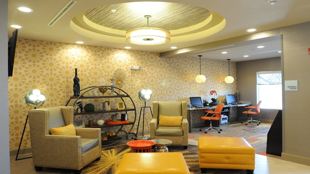 HOLIDAY INN EXPRESS COVINGTON MADISONVILLE 38/49