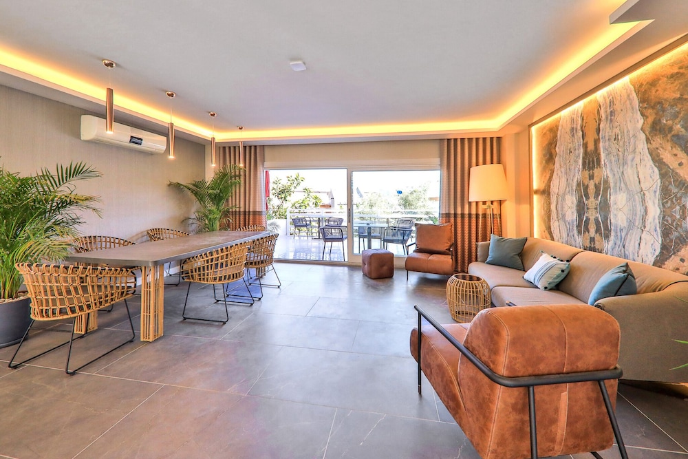 Kalkan Saray Suites Hotel 39/74