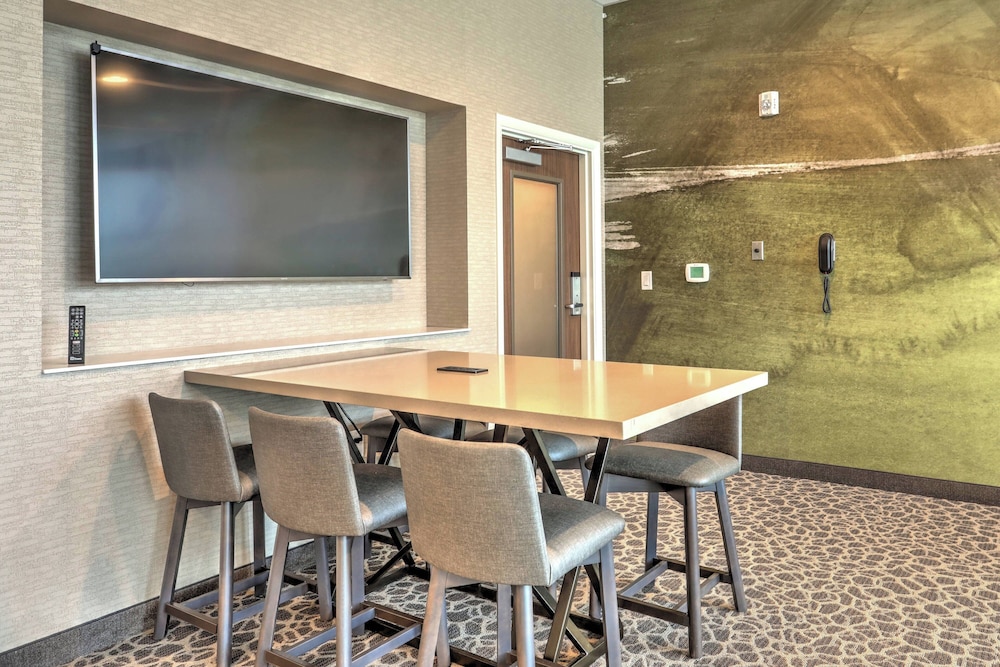 COURTYARD BY MARRIOTT DEPTFORD 26/34