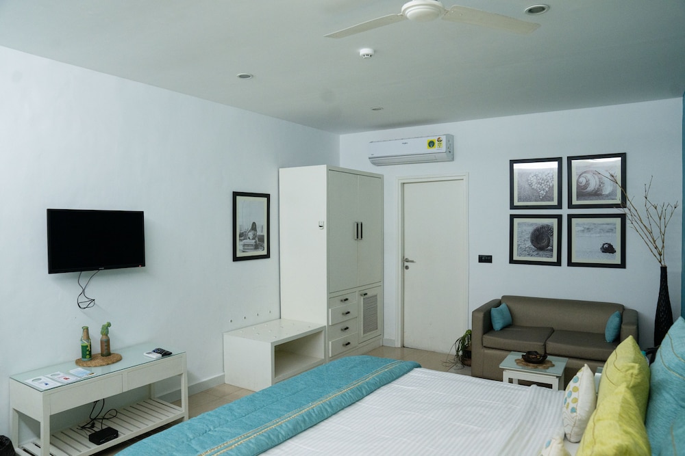 غرفة سوبيريور بسرير كينج بإطلالة على الحديقة، The Beach House Goa 6/9